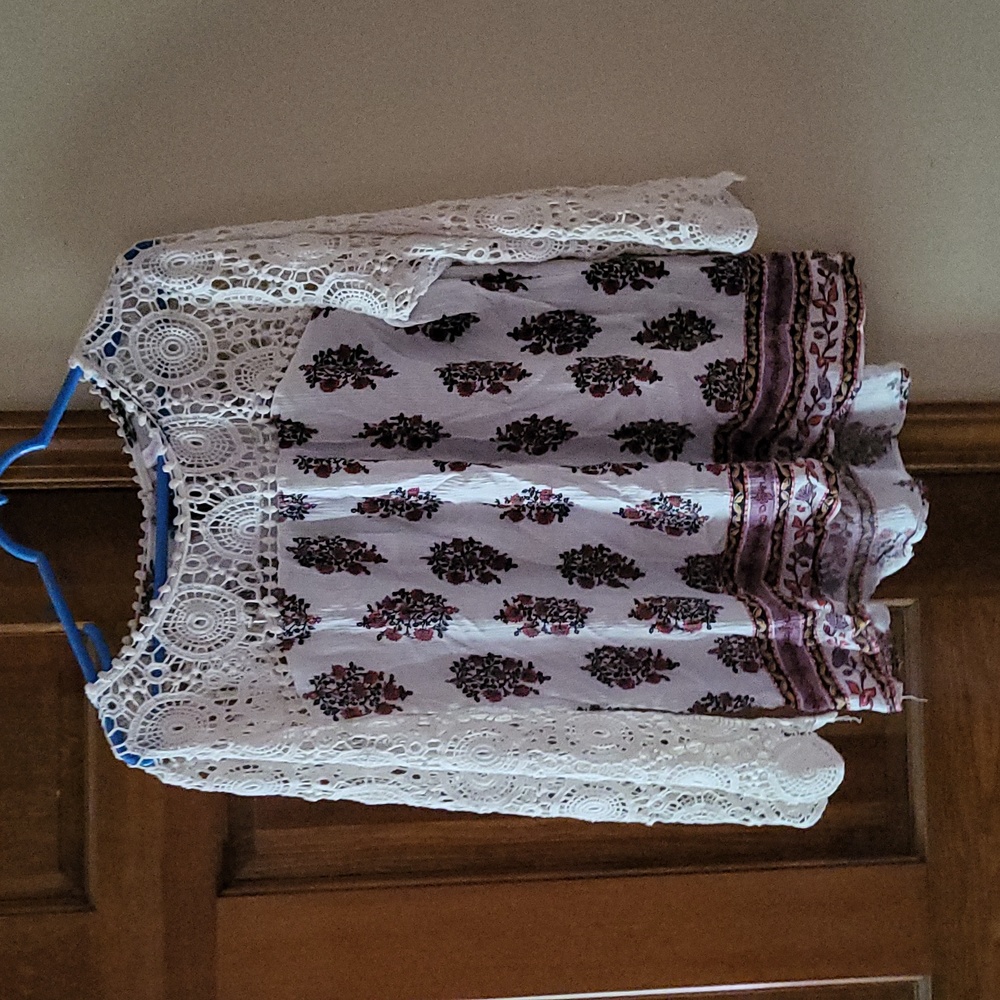 Xhilration top size XL like new